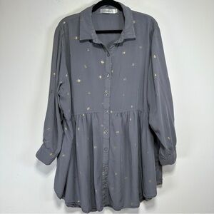Solitaire Rayon Tunic Blouse 3X Gray Metallic Bee Print Button Front Boho Top